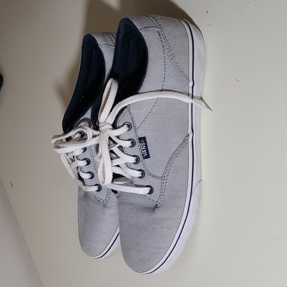 3/$15 Vans Navy Stripe
